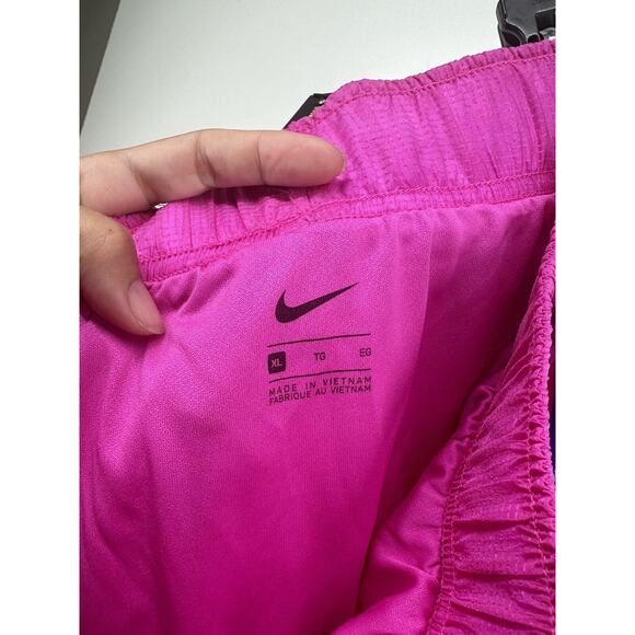 Nike CJ2429 601 Icon Clash Running Shorts Fire Pink Size‎ XL Brand New - Picture 12 of 14